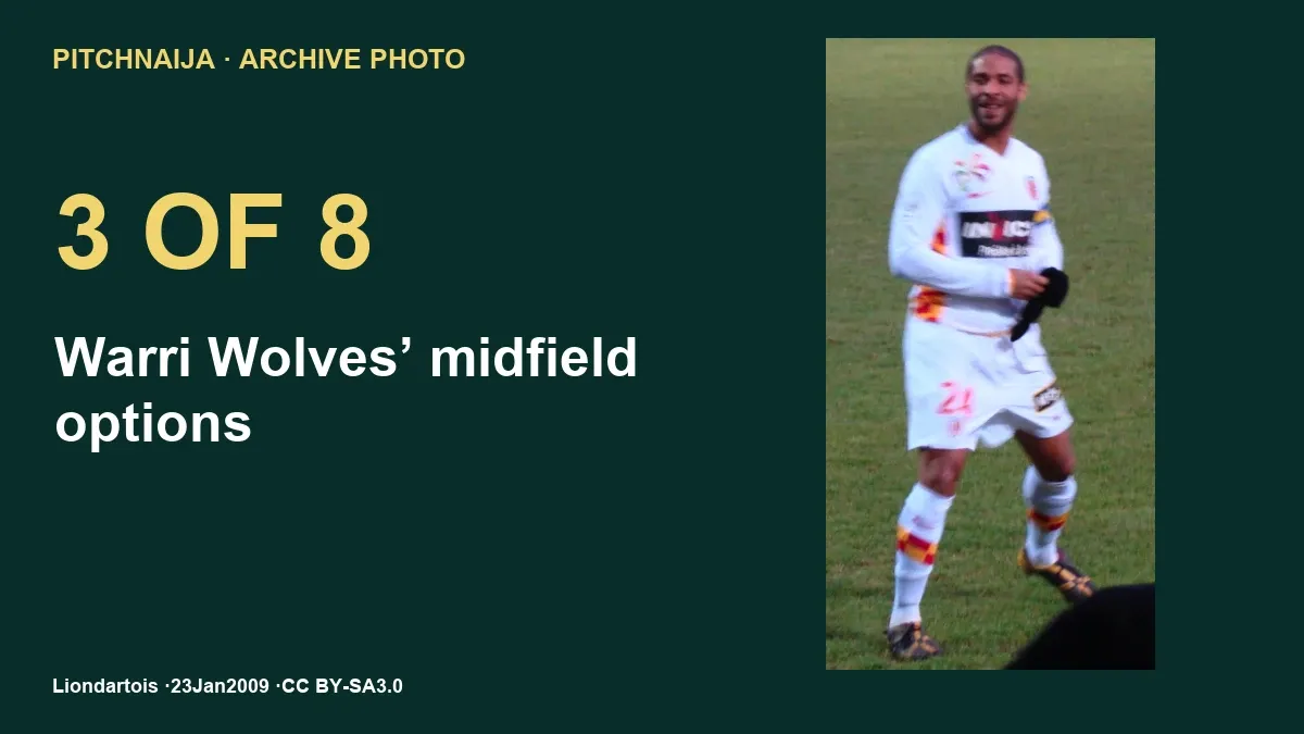 Archive photograph of Éric Chelle as a Lens player in 2009; not the current Olympic Eagles camp.